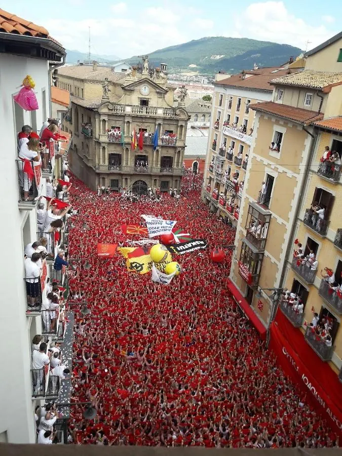 Atico En La Plaza Del Ayuntamiento location
